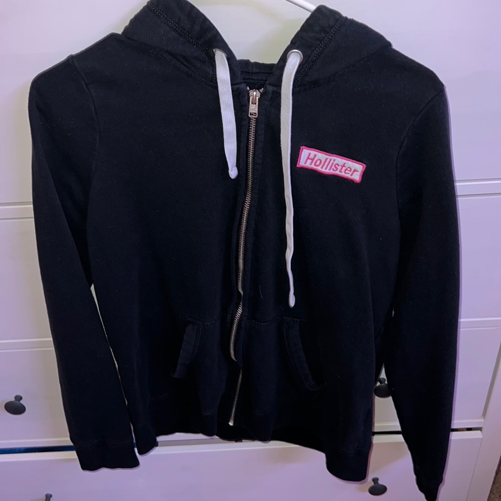 Hollister sweater
